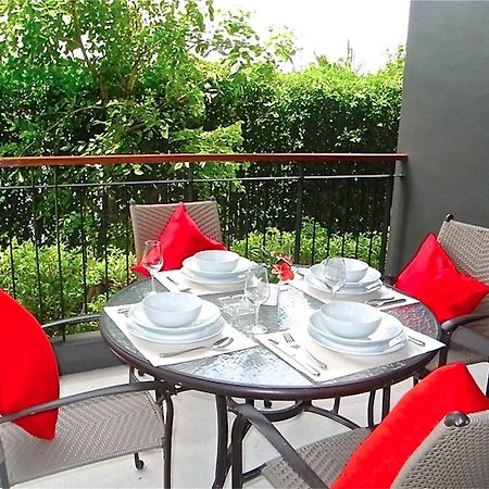 เอมเมอรัล ป่าตอง 1 เบดรูม โมเดิล อาร์พาร์ทเม้าท์ # 109 Apartment Patong ภายนอก รูปภาพ